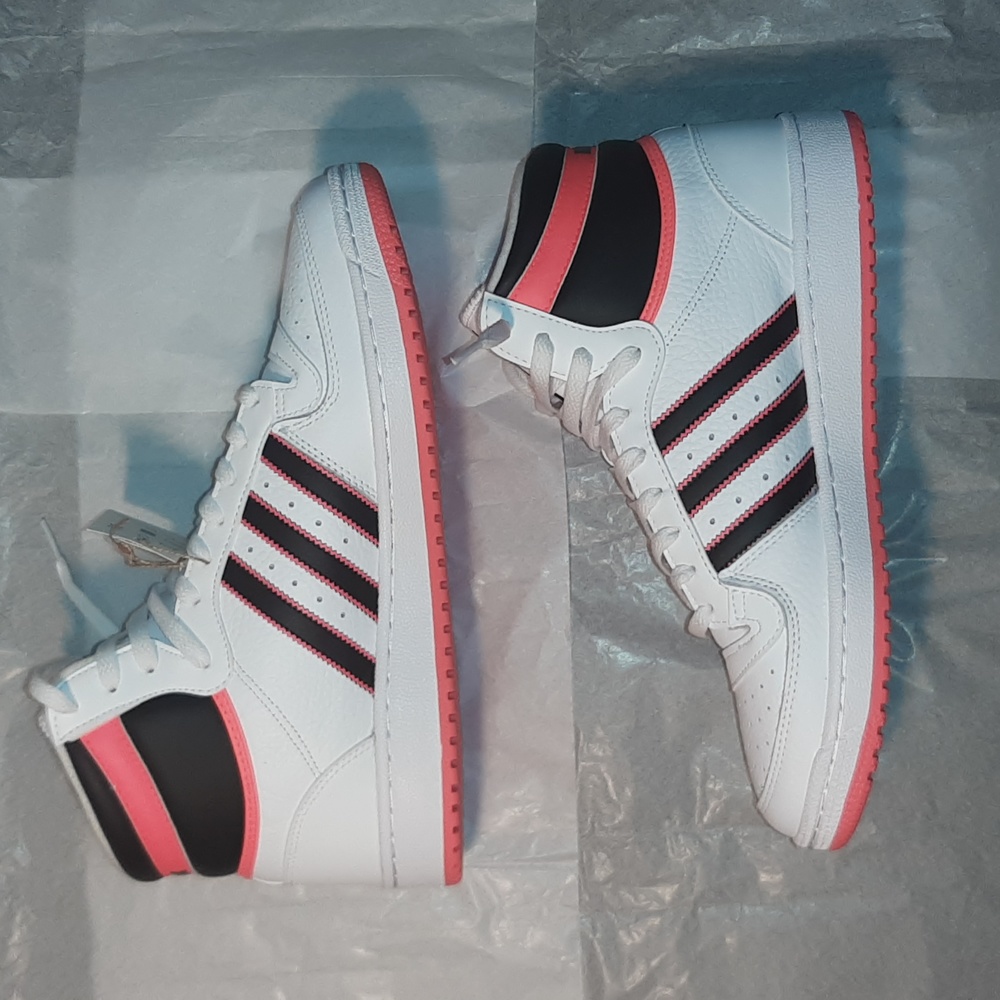 adidas Originals Brand NEW with Tag, Men 11.5 = Women 13 - Picture 6 of 11
